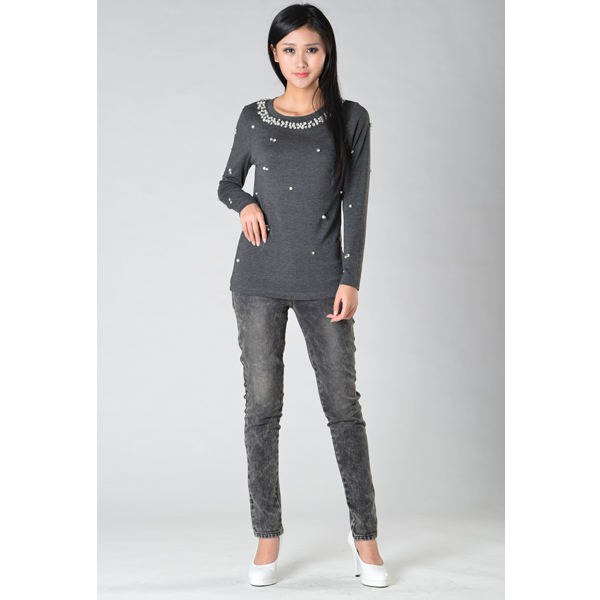 SY011針織長袖訂珠上衣正面效果 SY011針織長袖訂珠上衣正面效果